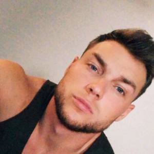 Meet your Posher, Bobby